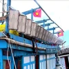 Le Japon remet des lampes à LED aux pêcheurs de Quang Tri