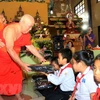 Ouverture d'une classe d'enseignement du vietnamien et du laotien à Vientiane