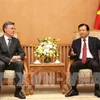 Le vice-PM Trinh Dinh Dung reçoit le vice-président de la BAII