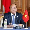 Le PM Nguyên Xuân Phuc à la conférence de presse conjointe sur le 10ème sommet Mékong-Japon