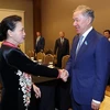 La présidente de l'AN rencontre le président de la Chambre des représentants du Kazakhstan