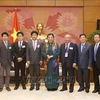 La vice-présidente de l’AN Tong Thi Phong reçoit des experts japonais de la santé