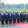 Têt du Tigre 2022 : les dirigeants rendent hommage au Président Hô Chi Minh