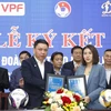 Dông Luc mouille toujours le maillot pour le football vietnamien
