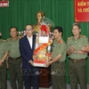 Ho Chi Minh-Ville : meilleurs vœux du Têt à des unités des forces armées et aux religieux
