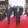 Entrevue entre le président de l’Assemblée nationale du Vietnam et le Premier ministre du Laos