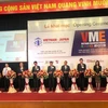 Ouverture des expositions sur les industries auxiliaires et manufacturières à Hanoi