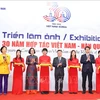 Exposition de photos "30 ans de coopération Vietnam – République de Corée"