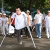 Des ONG participent à des activités de réadaptation fonctionnelle pour les handicapés au Vietnam