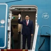 Le PM quitte Hanoi pour la réunion des dirigeants de l’ASEAN à Jakarta