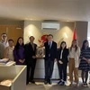 L'ambassadeur du Vietnam en Espagne participe aux activités à Barcelone