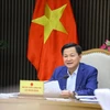 Le vice-PM Le Minh Khai s'entretient avec son homologue sud-coréen Hong Nam-ki