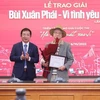 Prix Bùi Xuân Phai: Le réalisateur Trân Van Thuy reçoit le Grand Prix 