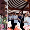 Des dirigeants rendent hommage au Président Ho Chi Minh