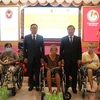 Aide thaïlandaise pour des personnes handicapées à Long An