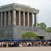 Têt 2020 : plus de 25.000 visiteurs au mausolée de Hô Chi Minh