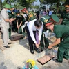 Quang Tri : Inhumation des restes de 16 volontaires vietnamiens tombés au Laos 
