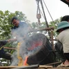 Thanh Hoa: Cérémonie de coulée de tambour de bronze pour célébrer les élections législatives 