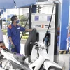Le prix de l'essence atteint près de 30.000 dongs le litre