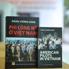 Collecte de souvenirs et de documents d'anciens combattants vietnamiens et américains