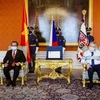 Le président tchèque loue l'amitié avec le Vietnam