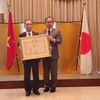 Un professeur vietnamien reçoit l'Ordre du Soleil Levant du Japon