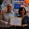 La communauté vietnamienne en Suisse soutient la lutte anti-COVID-19 au Vietnam