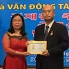 Insigne pour la paix et l’amitié entre les nations au consul sud-coréen à HCM-Ville