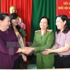 La présidente de l’AN à l’écoute des électeurs du district de Phong Diên de Cân Tho