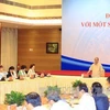 Le Premier ministre Nguyên Xuân Phuc dialogue avec le secteur privé