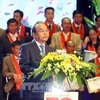 Le chef du gouvernement salue le talent, la créativité des agriculteurs vietnamiens