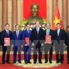 Des diplomates vietnamiens à l’honneur