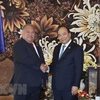 Le Premier ministre rencontre le président de la République de Nauru à Da Nang
