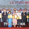 Présentation du Livre d’or sur l’innovation du Vietnam 2018