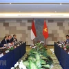 Le Premier ministre Nguyen Xuan Phuc s'entretient avec le président indonésien