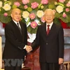 Entrevue entre le SG du Parti et président Nguyên Phu Trong et le roi cambodgien