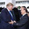 Le Premier ministre Nguyen Xuan Phuc rencontre le président américain Donald Trump