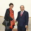Le Premier ministre reçoit l'ambassadrice de Norvège au Vietnam