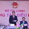 Le vice-PM Vuong Dinh Hue préside une téléconférence sur le budget de l'État 2019