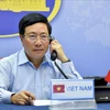 Conversation téléphonique entre les chefs de la diplomatie Vietnam-R. de Corée