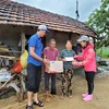 Remise de 1.200 cadeaux aux habitants sinistrés à Quang Tri et Quang Ngai