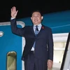 Le président de l’AN Vuong Dinh Hue arrive à Canberra pour une visite officielle en Australie