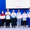 Remise de cadeaux à des Khmers de HCM-Ville à l’occasion de la fête Chol Chnam Thmay