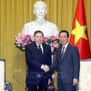 Le président Vo Van Thuong salue la visite du président de la Cour suprême de la Fédération de Russie 