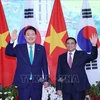 Le Premier ministre Pham Minh Chinh rencontre le président sud-coréen Yoon Suk Yeol