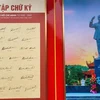 Exposition de signatures du Président Hô Chi Minh à Cô Tô