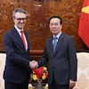 Le président Vo Van Thuong reçoit le chef de la Délégation de l’UE au Vietnam