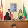 Le président de l’AN Vuong Dinh Hue achève ses visites officielles au Bangladesh et en Bulgarie