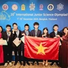 Olympiades internationales junior des sciences 2023 : des élèves de Hanoï remportent six médailles 