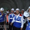 Le Premier ministre se rend sur le chantier de la ligne de métro à HCM-Ville